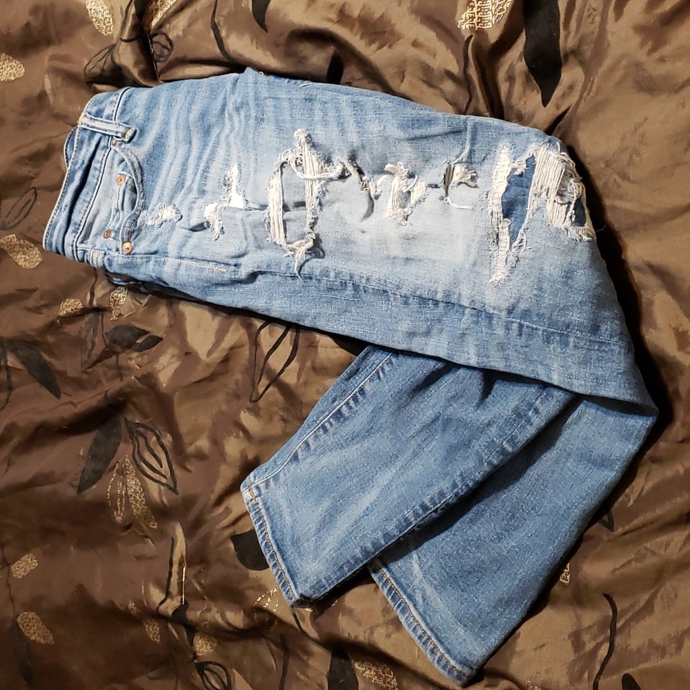 American Eagle fashion ripped jeans